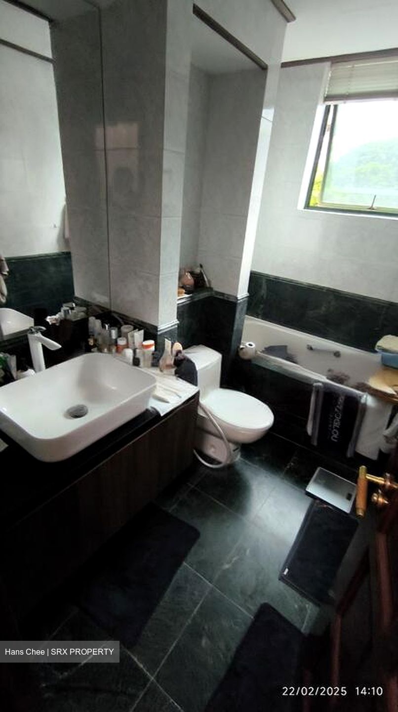 Pebble Bay (D15), Condominium #483530571